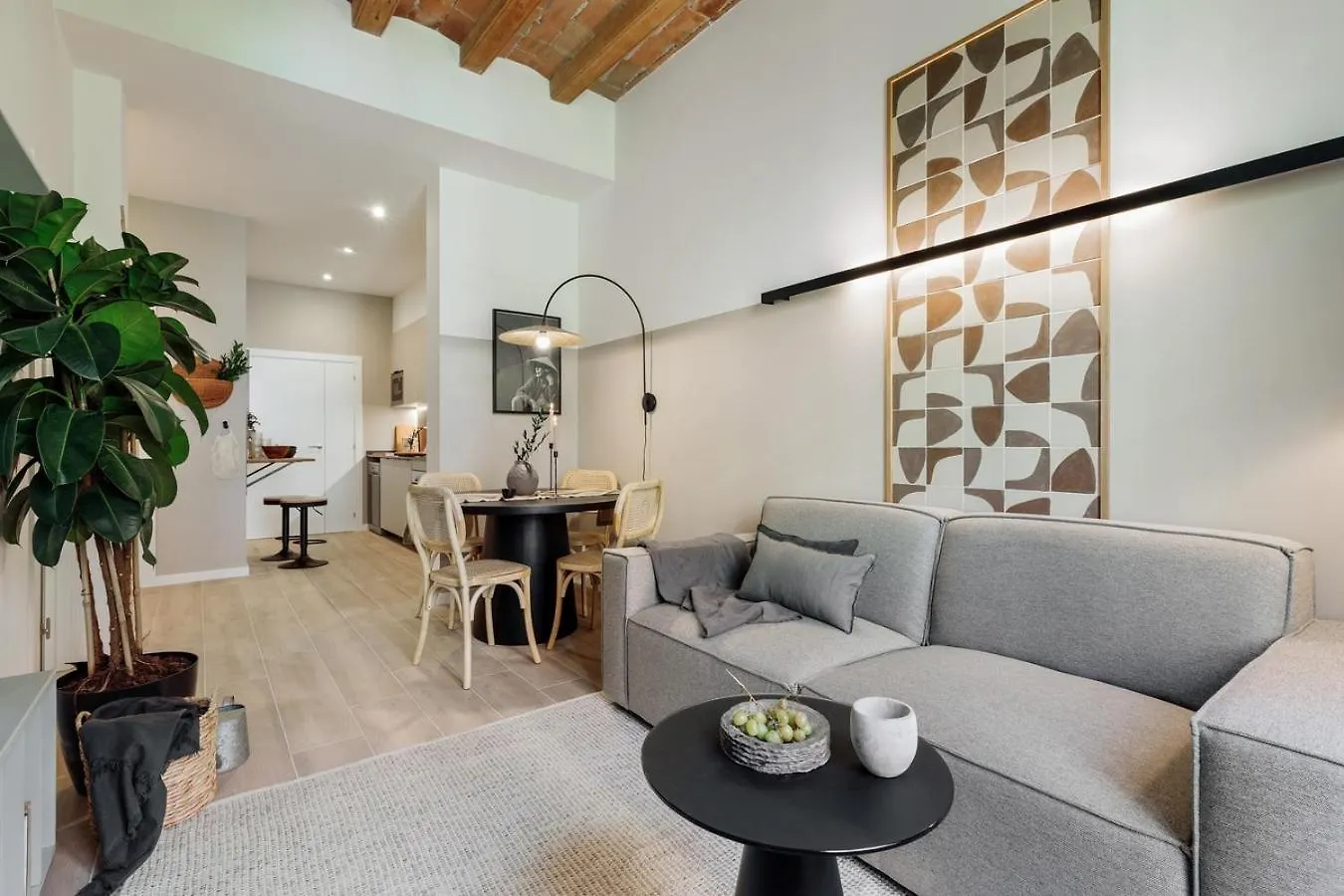 Xelida - 2 Bedrooms And Balcony In Sant Antoni Barcelona